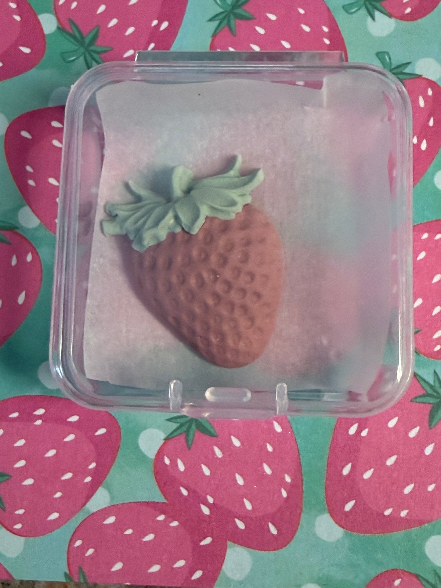 Light Strawberry Cream