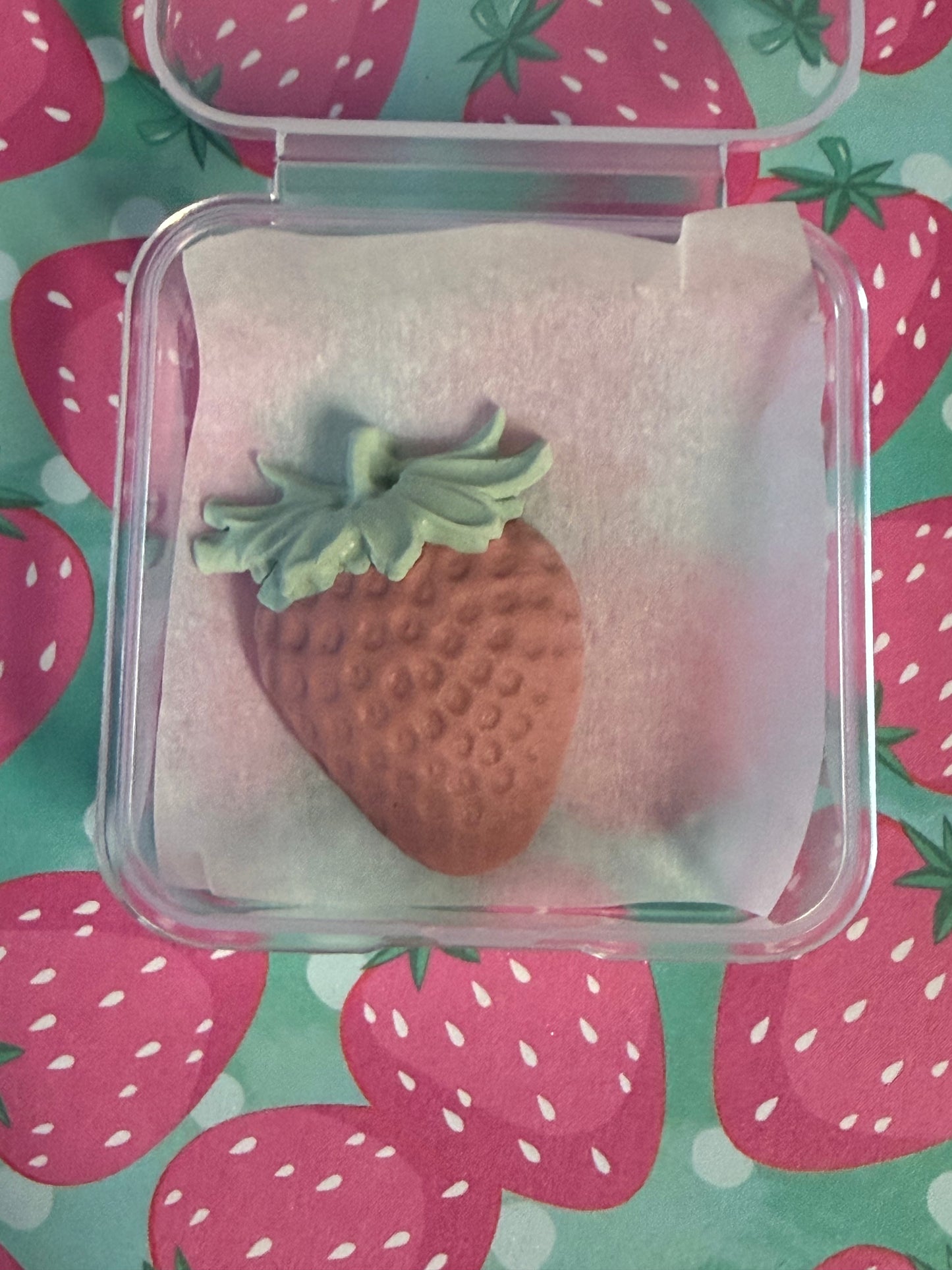 Light Strawberry Cream